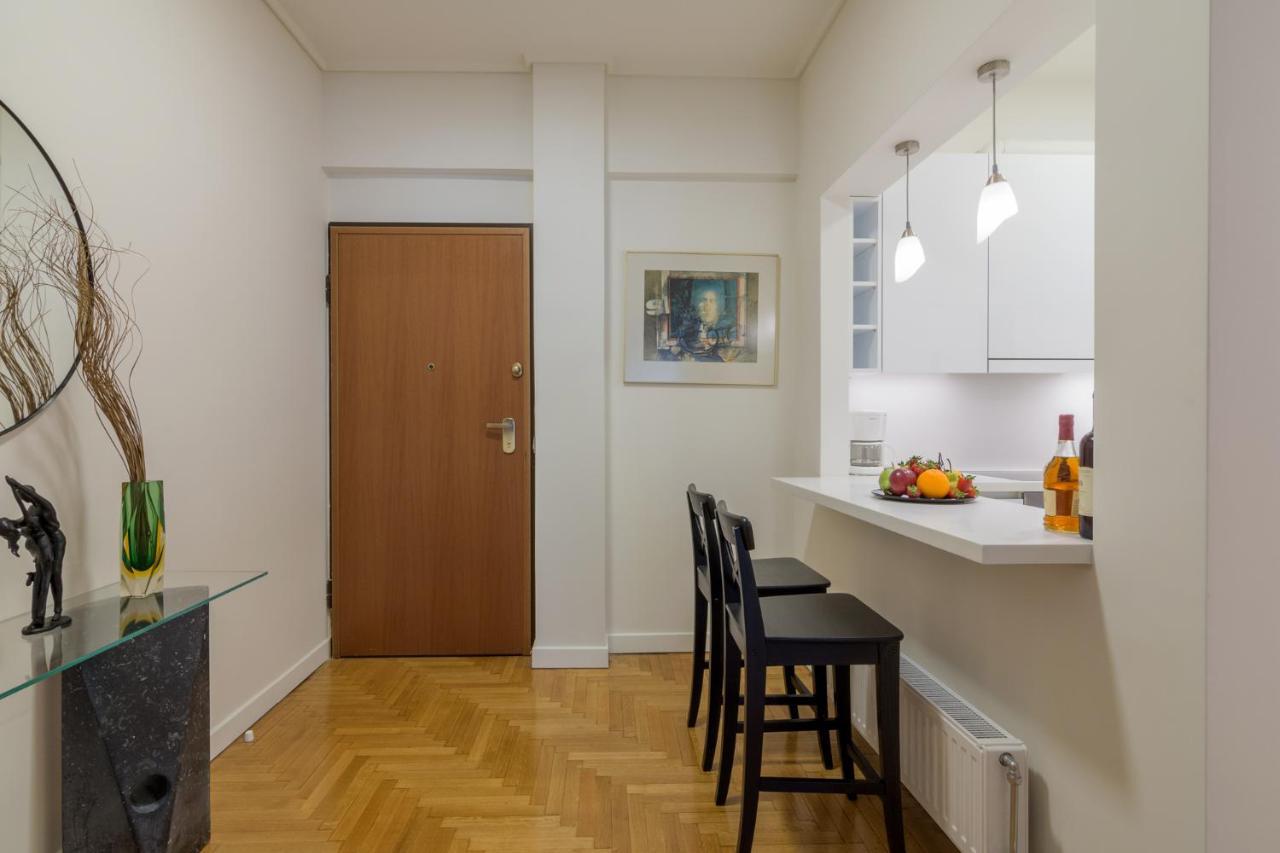 Beautiful Apartment In The Center Of Athens Exterior photo